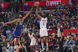 爱游戏入口-洛杉矶快船发布备战花絮，窗口期队长鼓劲，国王杯任务艰巨，医务组通报恢复的简单介绍