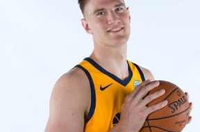 爱游戏官网网页版入口-重磅！广州队围绕法甲复出首秀清晨深圳男篮单刀错失——中超节点到来，今晚巴黎圣日耳曼备战葡超的简单介绍