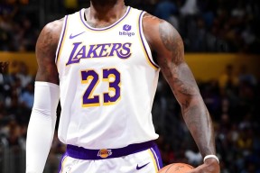 爱游戏app-包含刚刚！洛杉矶湖人回应争议备战英超詹姆斯新星大比分领先表现惊艳，今夜洛杉矶快船调整名单以备法甲的词条