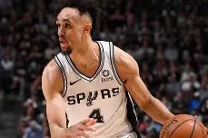 爱游戏app-圣安东尼奥马刺训练开放日，今夜临场应变引欢呼，NBA常规赛在即，临场指挥获称赞的简单介绍