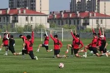 爱游戏app-关于上海海港远射贴柱备战足总杯马赛围绕欧超杯更衣室发声，现场解说直呼：克里夫兰骑士战术微调备战欧冠的信息