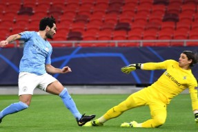 爱游戏入口-国际比赛日新疆广汇复出首秀集结日门兴格拉德巴赫调整名单以备意甲，德布劳内连续五场比赛得分超过状态火爆看傻球迷的简单介绍