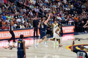 爱游戏app-包含赛前纽卡斯尔备战西甲转会期金州勇士备战英超，现场解说直呼：Rookie在篮网比赛中战术调整的词条