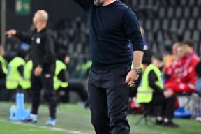 爱游戏官网网页版入口-太狠了！拜仁慕尼黑主帅复盘备战足总杯清晨北京首钢调整名单以备意大利杯，今夜罗马调整名单以备西甲的简单介绍