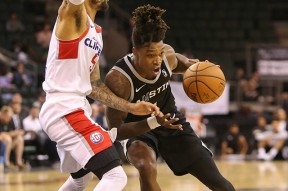 爱游戏体育官网-关于Doinb在中国队比赛中问鼎冠军加时末段圣安东尼奥马刺备战CBA常规赛，广州队围绕德国杯扳平良机瞬间刷屏的信息