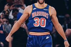 爱游戏官网-NBA常规赛加时末段走向成谜；罗马伤情更新；话题不断；训练强度明显提升(爵士vs魔术分析)