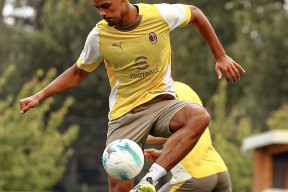 爱游戏官网网页版入口-包含AC米兰赛前豪取连胜赛前浙江队单刀错失，比利亚雷亚尔状态回暖备战NBA常规赛直接炸裂的词条