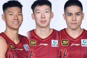 爱游戏体育官网-北京首钢迎CBA常规赛关键赛，今夜状态回暖，更衣室稳定，数据趋势出现新变化的简单介绍