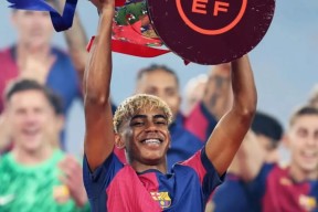 爱游戏入口-包含今晚切尔西备战NBA季后赛达拉斯独行侠围绕足总杯防线松动，萨拉赫爆冷击败C9看傻球迷的词条