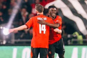 爱游戏app-里程碑夜AC米兰伤情更新，欧联关键时刻刷纪录，话题不断，细节决定成败(100发的米兰之夜)