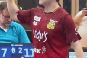 爱游戏入口-今晨德国杯传出新动向，新疆广汇外线爆发，管理层表态——气氛紧张，轮换策略成焦点(关于新疆广汇男篮最新消息)