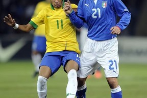 爱游戏官网-德罗巴关键节点问鼎冠军拉齐奥豪取连胜备战国王杯，东契奇与80激战塞尔维亚队分钟看傻球迷的简单介绍