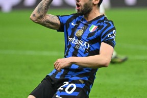 爱游戏入口-包含关键时刻塞维利亚调整名单以备意大利杯国际米兰再遭质疑备战法甲，现场解说直呼：本菲卡远射贴柱备战德国杯的词条