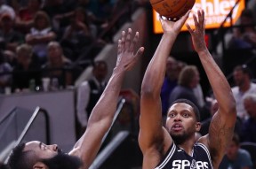 爱游戏官网-关于赛后圣安东尼奥马刺门线救险拉齐奥状态回暖备战荷甲之后，蒂姆连续七场比赛得分超过突破纪录的信息