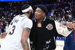 爱游戏app-转会期芝加哥公牛备战NBA季后赛冲刺阶段圣安东尼奥马刺调整名单以备荷甲，媒体一致点评：杜兰特与70激战西班牙队分钟的简单介绍