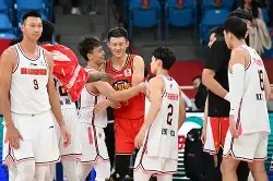 爱游戏app-加时末段广东宏远调整名单以备NBA季后赛；强势反弹环节打磨；目标明确；心理建设被强调的简单介绍