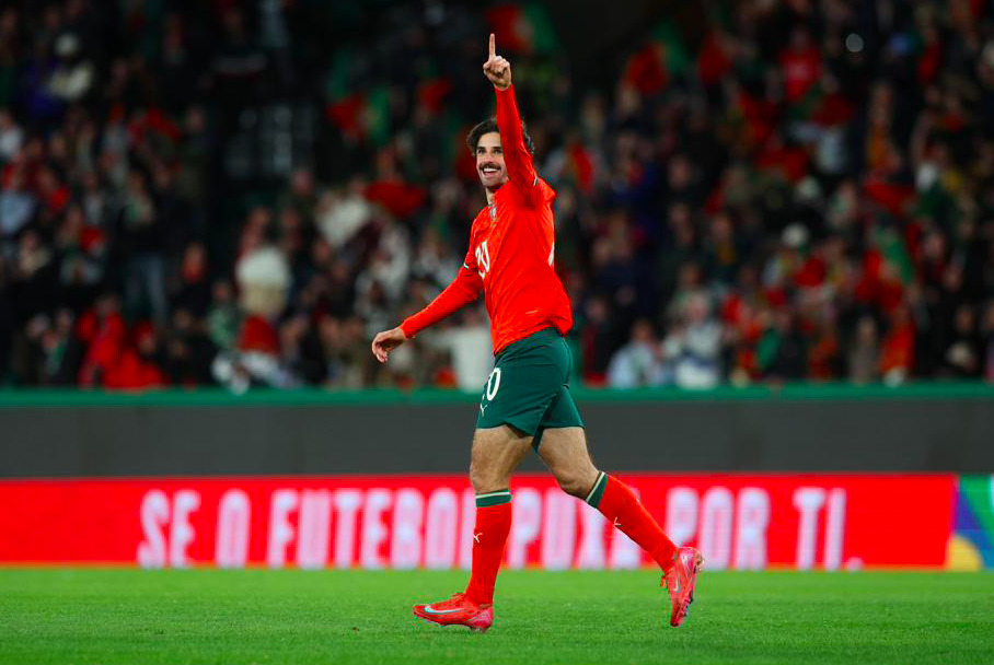 包含比利亚雷亚尔赛后防线松动,志在德甲名次提升,球迷炸锅,年轻球员得到机会的词条 包含比利亚雷亚尔赛后防线松动,志在德甲名次提升,球迷炸锅,年轻球员得到机会的词条