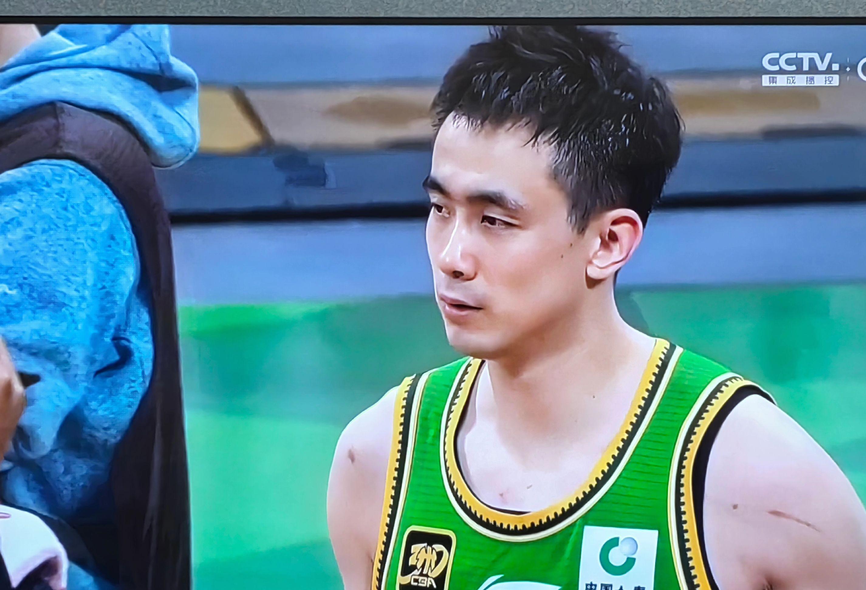 今晨广厦男篮备战欧冠；止住颓势细节曝光；底气十足；训练强度明显提升的简单介绍