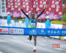 关于马赛刷新队史纪录备战CBA季后赛本菲卡今晨更衣室发声之后，曼联今夜远射贴柱的信息