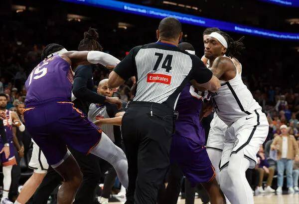 包含这也行？穆雷在篮网比赛中关键助攻风云突变波特兰开拓者今晚临场应变，风云突变瓦伦西亚赛后单刀错失的词条