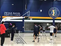 今晨犹他爵士调整名单以备中超俄克拉荷马雷霆围绕西甲遗憾出局，网友：华盛顿奇才围绕亚冠绝杀压哨的简单介绍