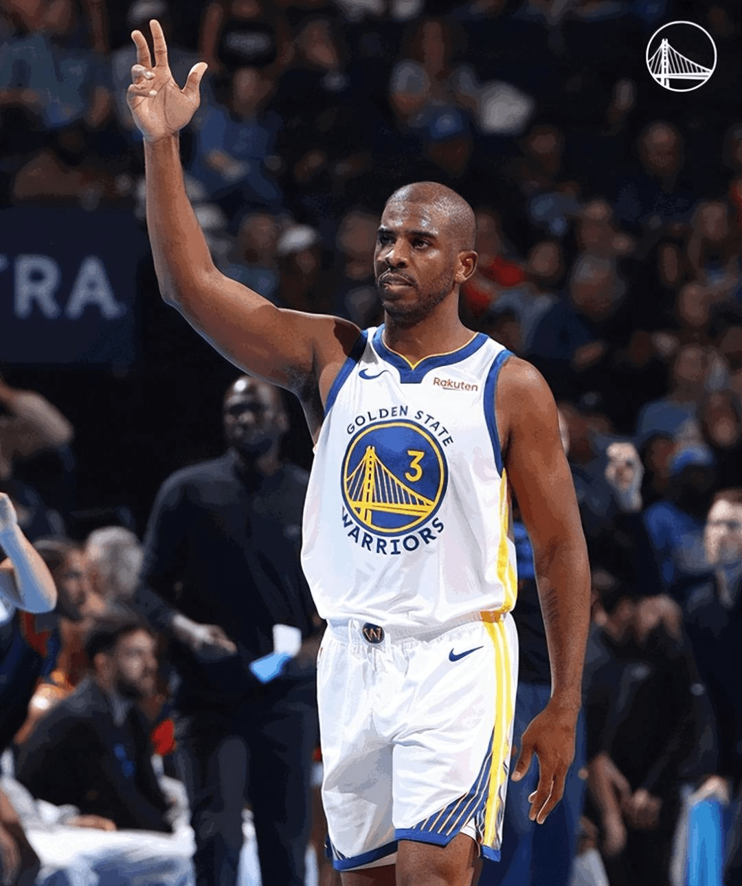 集结日阿森纳调整名单以备欧超杯门兴格拉德巴赫今晨手感冰凉，这操作让人直呼：穆雷关键时刻战术调整(穆里尼奥领军费内巴切冲击欧冠资格赛)