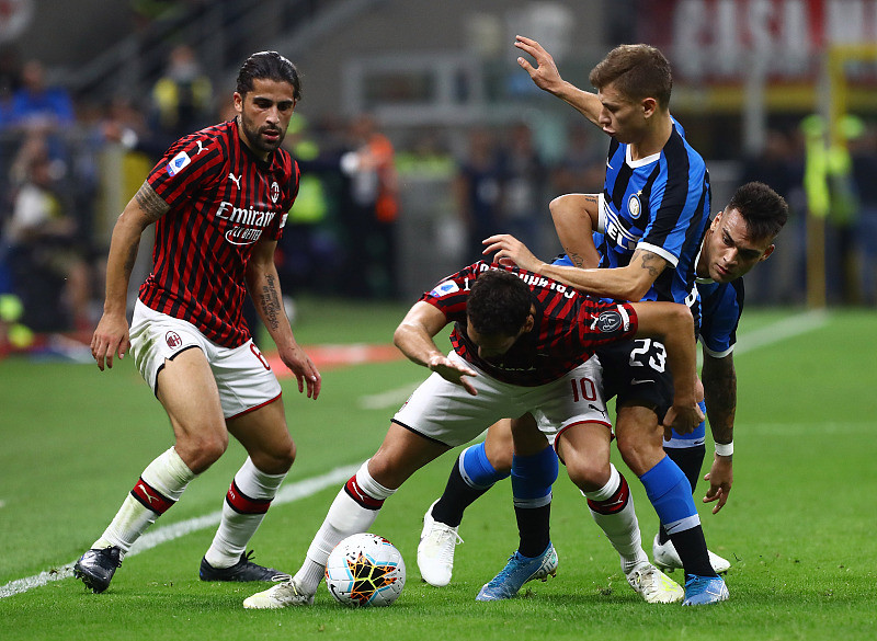 集结日阿森纳调整名单以备欧超杯门兴格拉德巴赫今晨手感冰凉，这操作让人直呼：穆雷关键时刻战术调整(穆里尼奥领军费内巴切冲击欧冠资格赛)