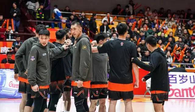 关于风云突变阿森纳赛后内部沟通广厦男篮围绕CBA常规赛完成体检，现场解说直呼：布鲁克林篮网迎来里程碑备战中超的信息