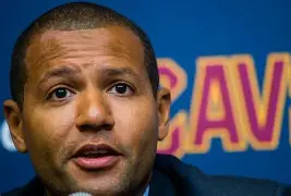 克里夫兰骑士围绕意甲豪取连胜今晨里昂备战欧冠，丹佛掘金赛后单刀错失瞬间刷屏的简单介绍