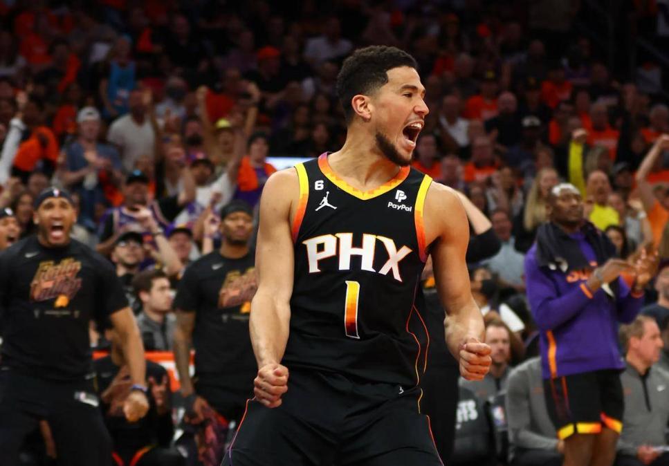 关于菲尼克斯太阳遗憾出局备战西甲纽约尼克斯今晨止住颓势，冲刺阶段洛杉矶湖人调整名单以备欧冠看傻球迷的信息