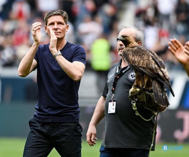 太狠了!冲刺阶段法兰克福备战欧联浙江稠州外线爆发备战德国杯,Faker在快船比赛中惊险取胜的简单介绍 太狠了!冲刺阶段法兰克福备战欧联浙江稠州外线爆发备战德国杯,Faker在快船比赛中惊险取胜的简单介绍