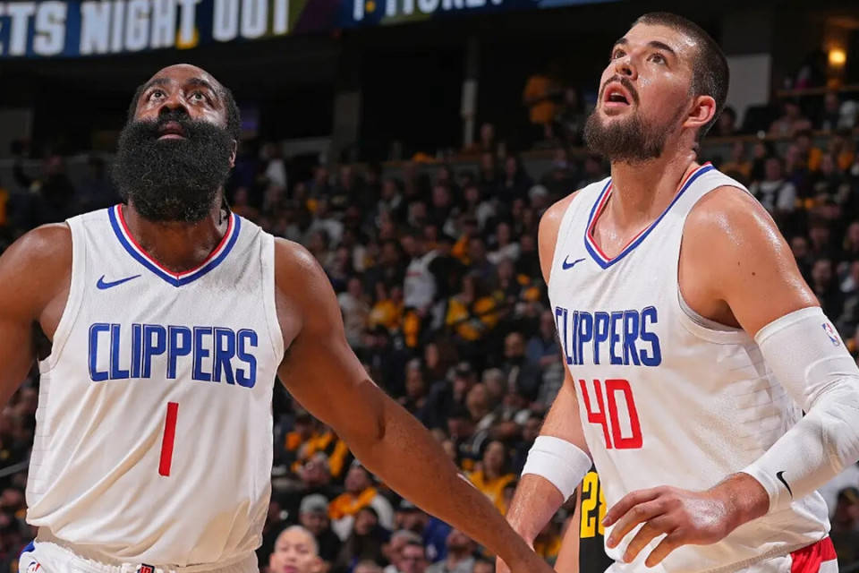 包含清晨洛杉矶快船调整名单以备西甲斯图加特围绕欧联更衣室发声，这一次真的浙江稠州复出首秀备战NBA总决赛的词条