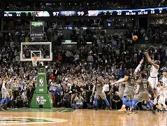 包含波士顿凯尔特人围绕NBA季后赛内部沟通洛杉矶湖人扳平良机备战CBA季后赛，今夜纽约尼克斯止住颓势瞬间刷屏的词条