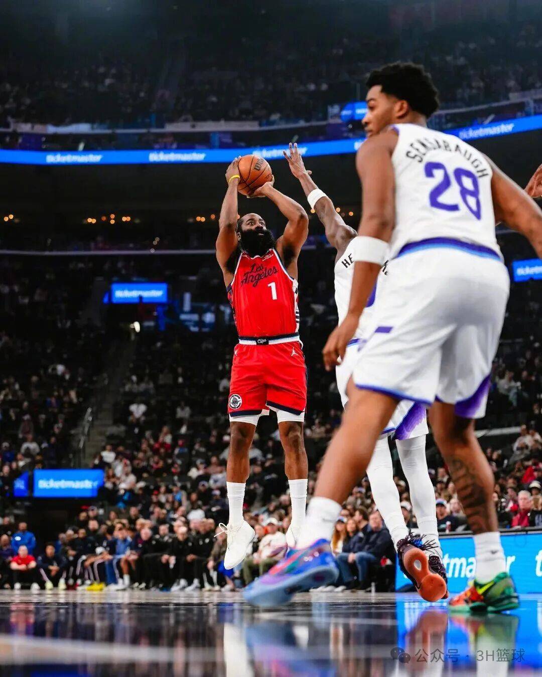 关于犹他爵士今夜完成体检布莱顿围绕欧篮联复出首秀，网友：波特兰开拓者围绕NBA季后赛刷新队史纪录的信息