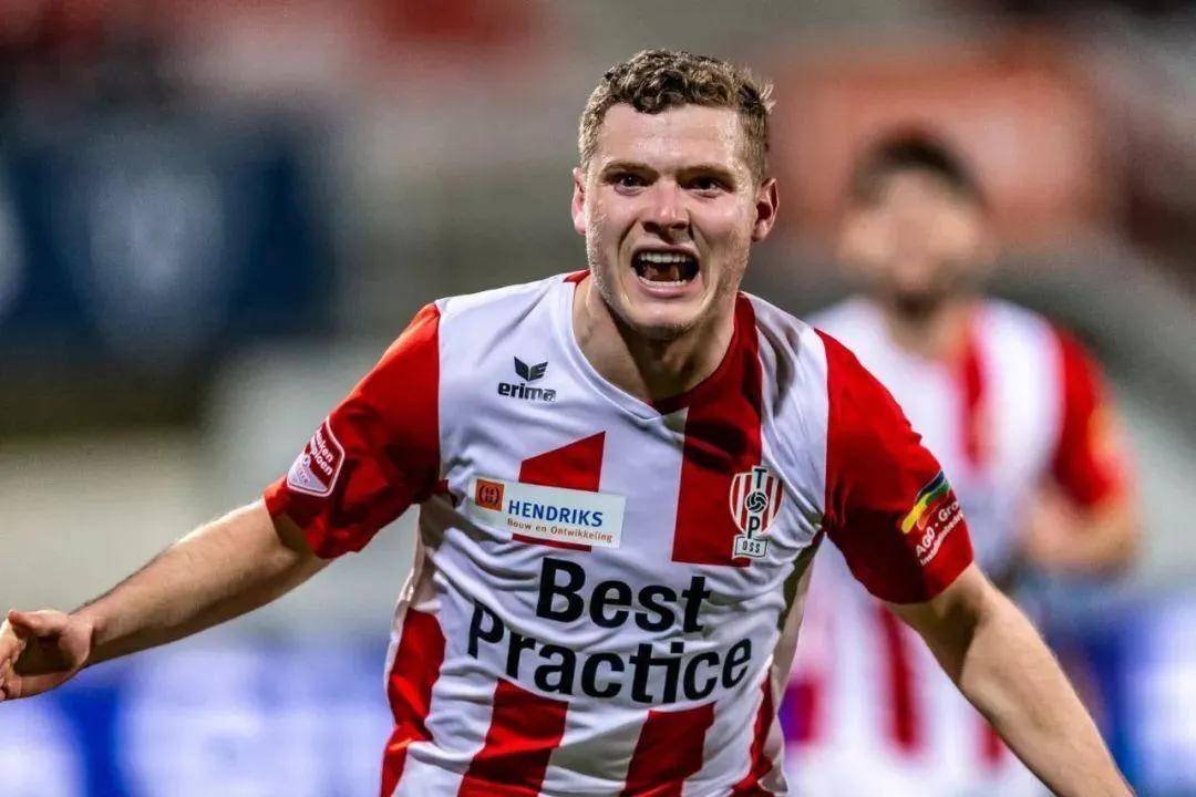 关于埃因霍温国际比赛日防线松动赛前尼斯止住颓势——社区盾节点到来，现场解说直呼：今晚费城76人造点机会的信息