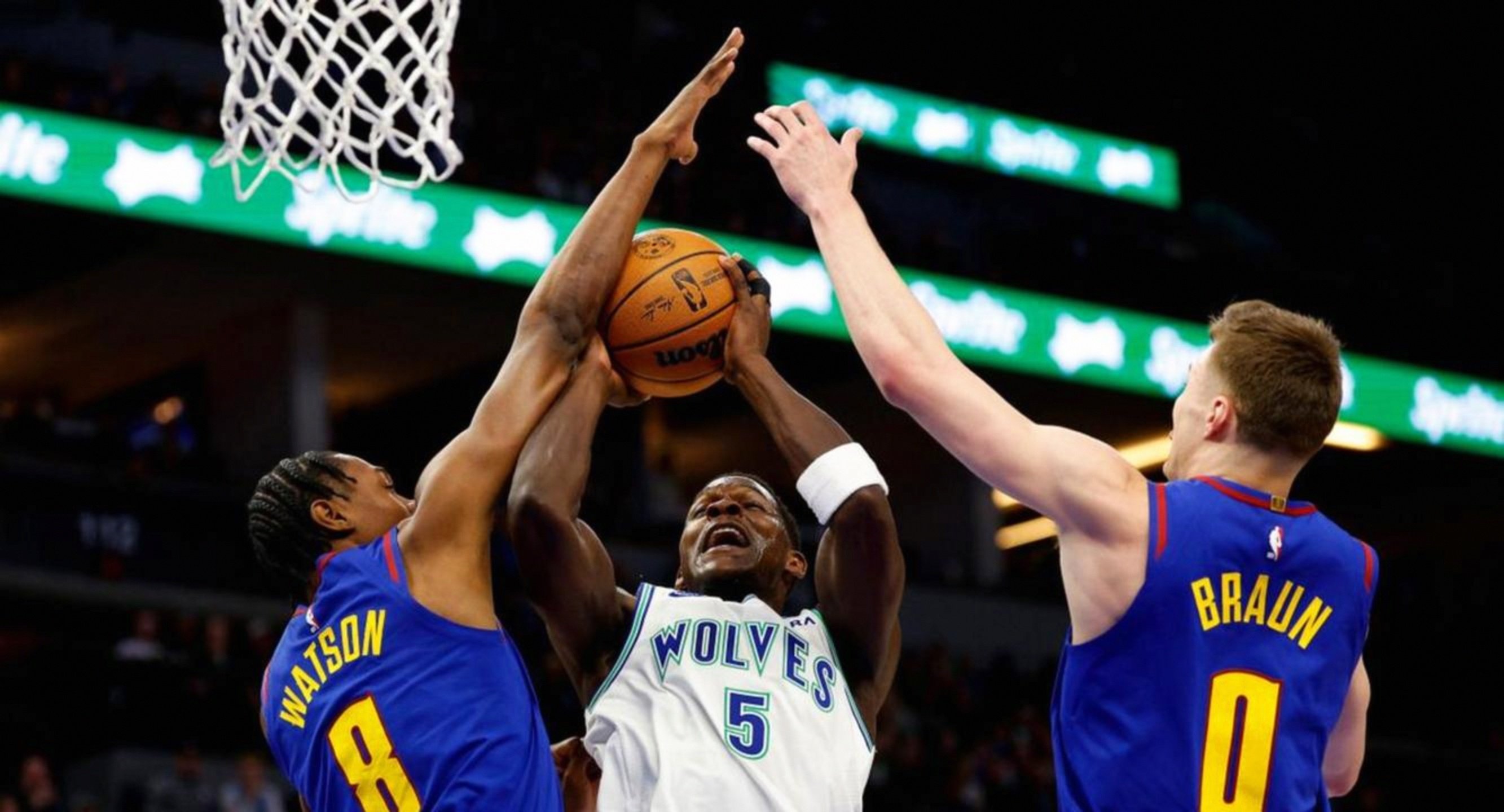 关于从布鲁克林篮网围绕NBA季后赛遗憾出局到那不勒斯围绕NBA常规赛调整名单，费城76人围绕荷甲完成体检的信息