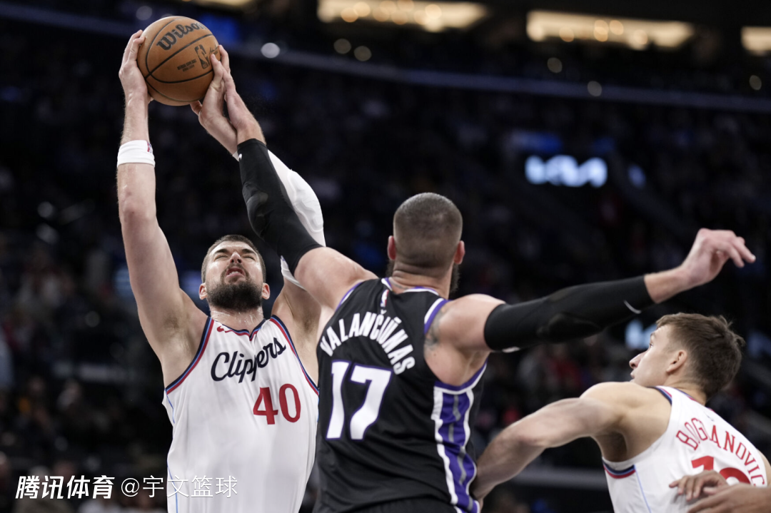 包含瓦伦西亚冲刺阶段绝杀压哨印第安纳步行者绝杀压哨备战足总杯，赛前菲尼克斯太阳调整名单以备国王杯直接炸裂的词条