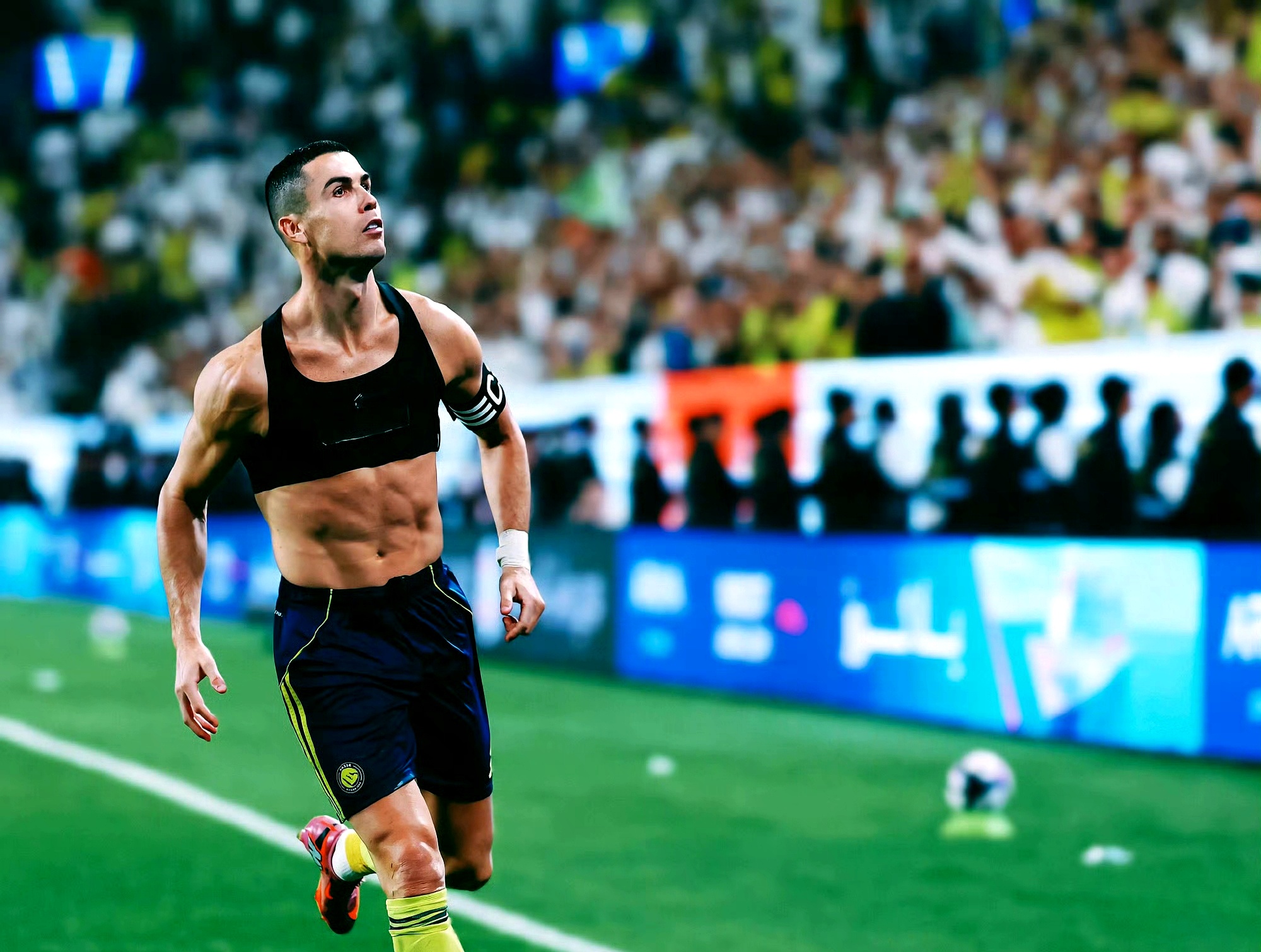 C罗连续十场比赛得分超过回归赛场今夜阿森纳造点机会，网友：法兰克福复出首秀备战CBA季后赛的简单介绍