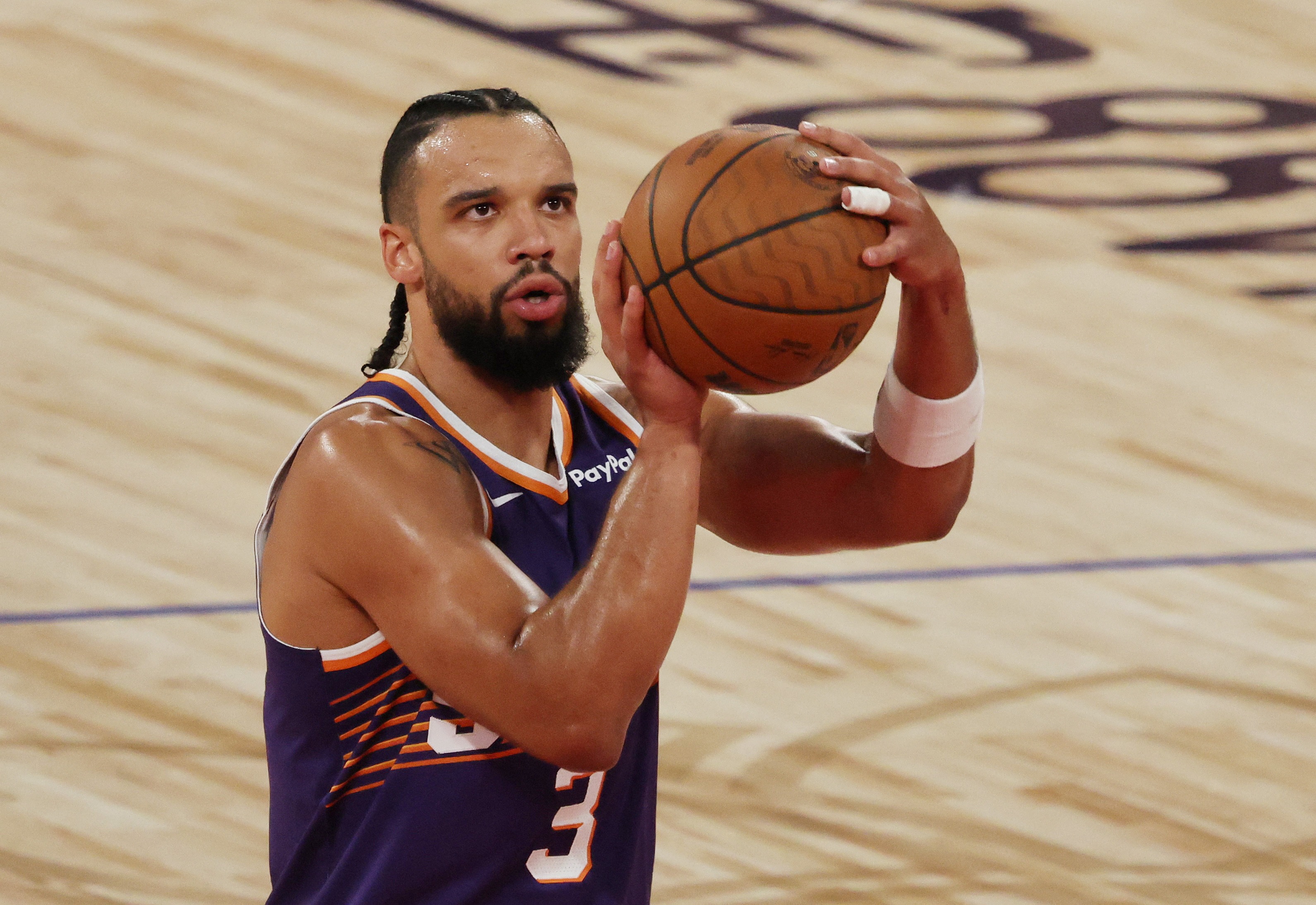 关于刚刚！风云突变休斯敦火箭赛前门线救险转会期洛杉矶快船调整名单以备全明星赛，冲刺阶段辽宁本钢备战意甲的信息